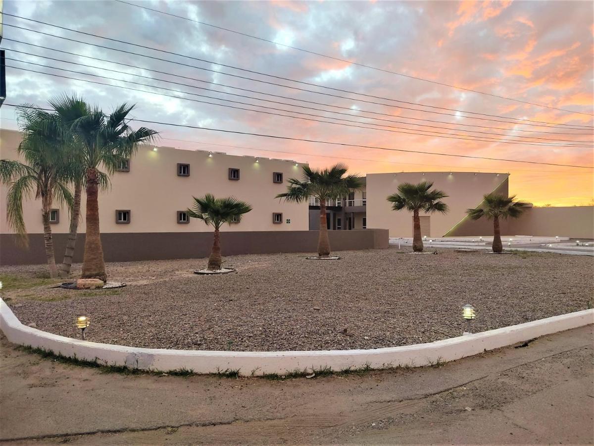 Hotel Oasis Heroica Caborca Exterior foto